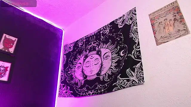 niakat  online show from 09/17/25, 08:21