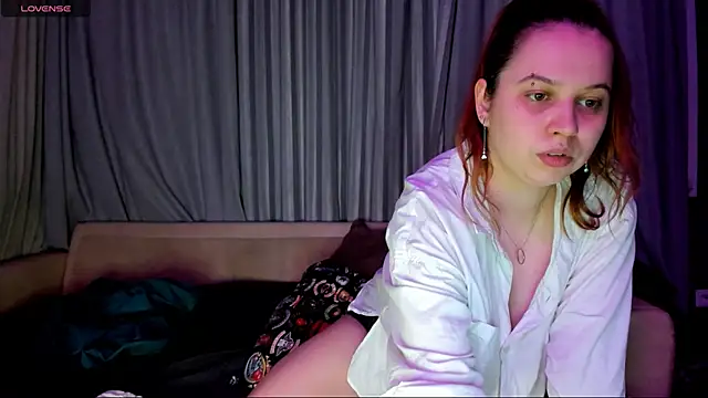 Snapshot of U_Wet_dreamS chatting on 12/15/24, 04:26 U Wet dreamS online show from 12/15/24, 04:26