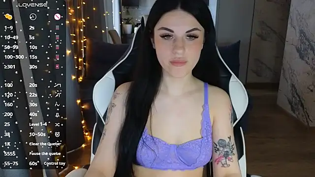 Mary   Moore online show from 03/07/25, 03:51