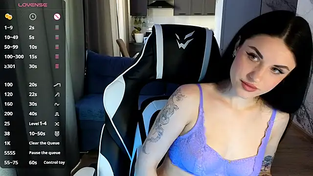 Mary   Moore online show from 03/22/25, 07:15