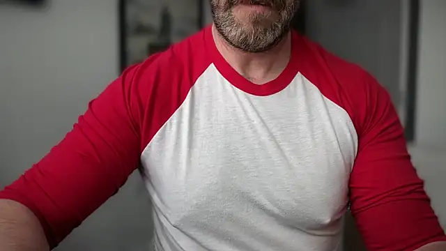 Snapshot of Mr_Beef chatting on 04/17/26, 10:29 Mr Beef online show from 04/17/26, 10:29