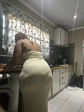 Snapshot of Bootyfulbarbiie chatting on 02/22/25, 04:40 Bootyfulbarbiie online show from 02/22/25, 04:40