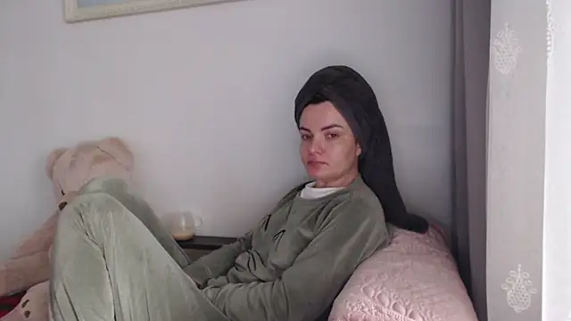  JustmeHere  online show from 12/19/25, 09:27