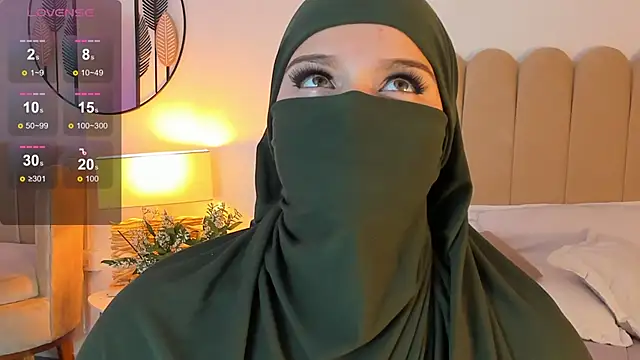 anna-henao online show from 01/23/25, 12:19