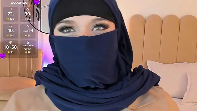 anna-henao online show from 09/16/25, 07:15