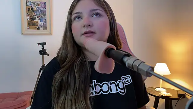 Snapshot of SweetPaige_ chatting on 02/02/26, 05:33 SweetPaige online show from 02/02/26, 05:33