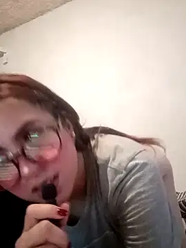 Snapshot of Celestte22 chatting on 04/12/26, 04:39 Celestte22 online show from 04/12/26, 04:39