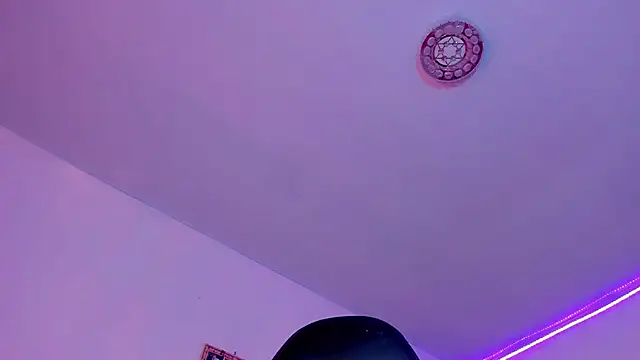 naomy  xx online show from 03/06/25, 07:10