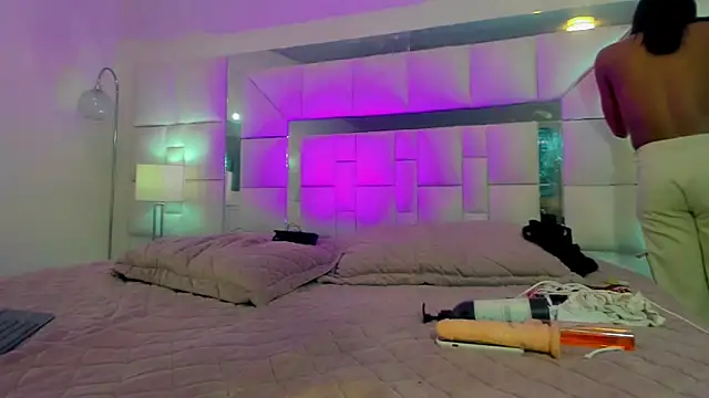 naomy  xx online show from 03/19/25, 07:27