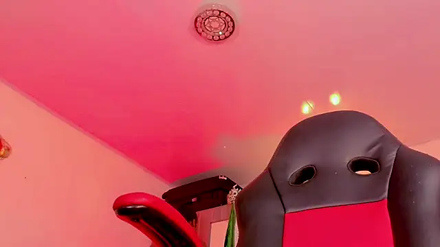 Snapshot of naomy__xx chatting on 03/07/26, 05:59 naomy xx online show from 03/07/26, 05:59