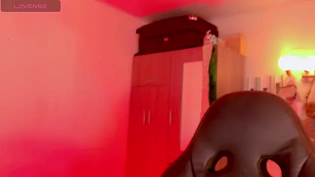 Snapshot of naomy__xx chatting on 03/14/26, 08:36 naomy xx online show from 03/14/26, 08:36