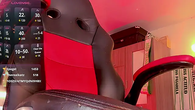 Snapshot of naomy__xx chatting on 03/15/26, 08:42 naomy xx online show from 03/15/26, 08:42