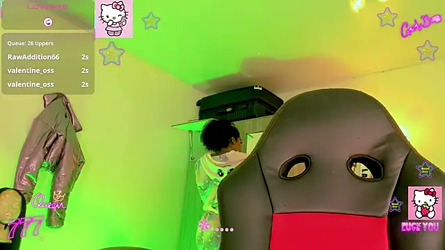 Snapshot of naomy__xx chatting on 03/25/26, 03:23 naomy xx online show from 03/25/26, 03:23