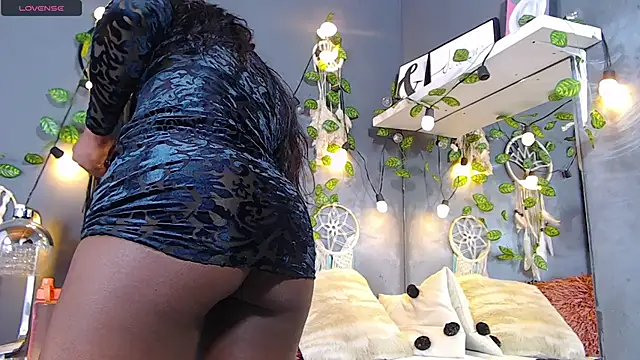 ItsVenuss online show from 02/06/25, 05:09