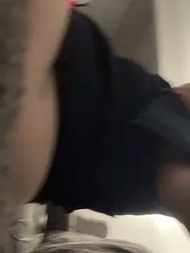 Snapshot of BBW2320 chatting on 10/20/25, 10:27 BBW2320 online show from 10/20/25, 10:27