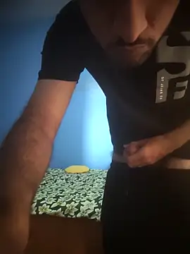 Snapshot of cuckhair chatting on 11/13/25, 05:06 cuckhair online show from 11/13/25, 05:06