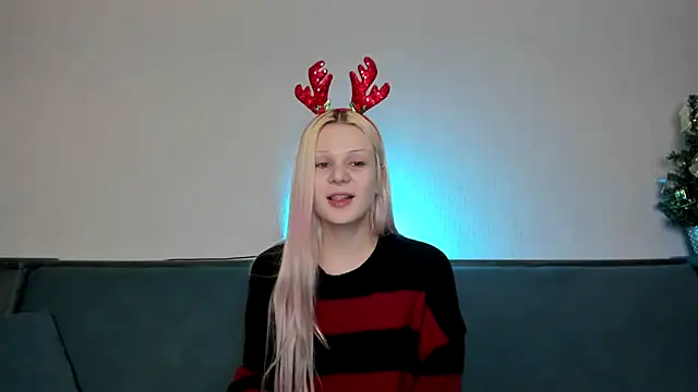 Snapshot of sashakiss99 chatting on 12/06/24, 04:38 sashakiss99 online show from 12/06/24, 04:38