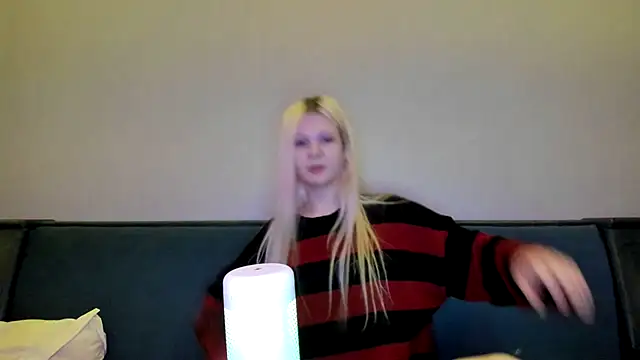 Snapshot of sashakiss99 chatting on 01/02/25, 10:33 sashakiss99 online show from 01/02/25, 10:33