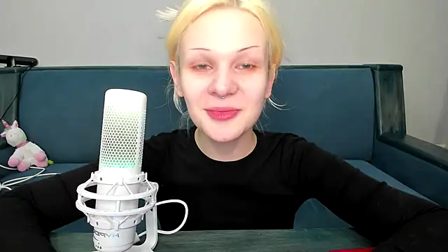 Snapshot of sashakiss99 chatting on 02/24/25, 08:25 sashakiss99 online show from 02/24/25, 08:25