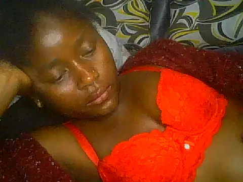 Snapshot of pretty_nanah chatting on 09/25/25, 07:06 pretty nanah online show from 09/25/25, 07:06