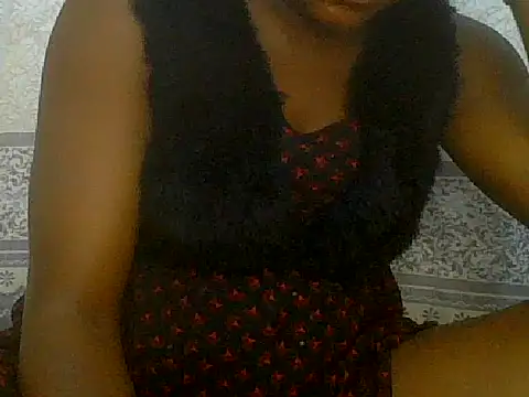 Snapshot of pretty_nanah chatting on 10/04/25, 07:12 pretty nanah online show from 10/04/25, 07:12