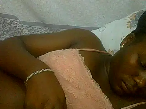 Snapshot of pretty_nanah chatting on 10/10/25, 09:14 pretty nanah online show from 10/10/25, 09:14