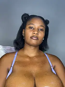 Snapshot of chocogirl01 chatting on 03/08/25, 05:01 chocogirl01 online show from 03/08/25, 05:01