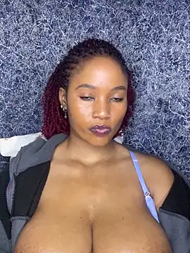 Snapshot of chocogirl01 chatting on 09/12/25, 08:36 chocogirl01 online show from 09/12/25, 08:36