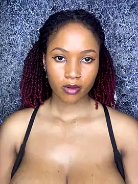 Snapshot of chocogirl01 chatting on 10/01/25, 07:25 chocogirl01 online show from 10/01/25, 07:25