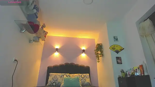 Sofia Clauss  online show from 07/05/26, 04:19
