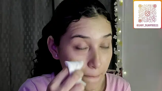 Snapshot of gabriela_duarte1 chatting on 02/19/26, 03:24 gabriela duarte1 online show from 02/19/26, 03:24