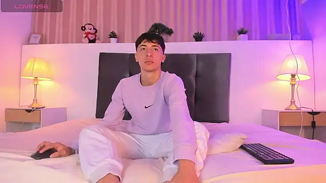 AlessandroDybala online show from 12/31/24, 11:42