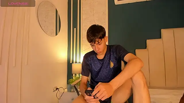 AlessandroDybala online show from 01/29/25, 04:08