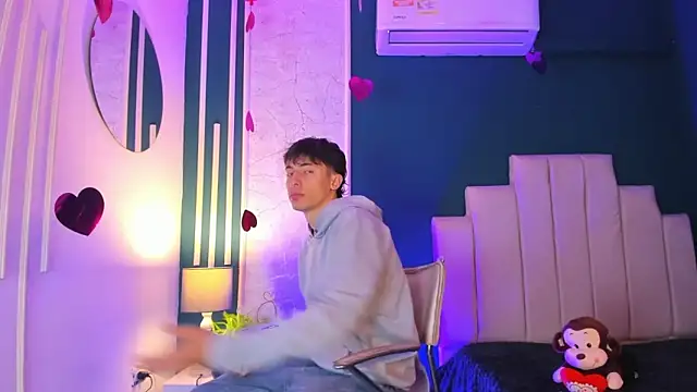 AlessandroDybala online show from 02/15/25, 12:11