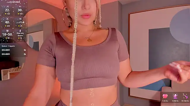 Snapshot of AnnaBrooks1 chatting on 02/25/25, 07:58 AnnaBrooks1 online show from 02/25/25, 07:58