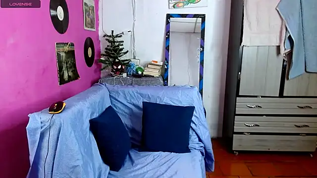 sensitive brunette online show from 12/11/24, 12:44