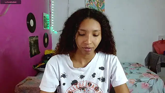 sensitive brunette online show from 02/10/25, 12:19