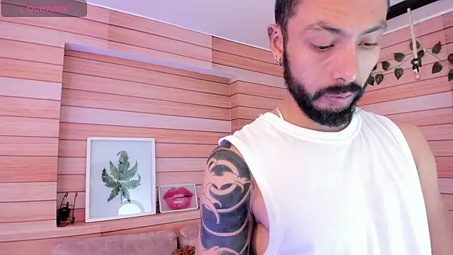 Tom cooper  online show from 02/12/25, 01:06