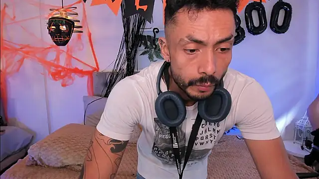 Tom cooper  online show from 10/18/25, 12:50