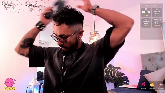 Tom cooper  online show from 11/07/25, 12:16