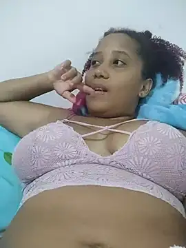 Snapshot of zandra_kiman chatting on 09/17/25, 05:09 zandra kiman online show from 09/17/25, 05:09