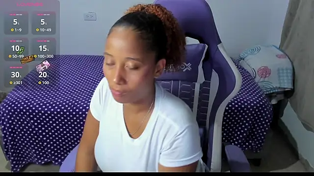 Snapshot of zandra_kiman chatting on 04/02/26, 03:37 zandra kiman online show from 04/02/26, 03:37