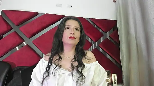 Snapshot of Kendra-Foxxy chatting on 04/18/26, 12:14 Kendra-Foxxy online show from 04/18/26, 12:14