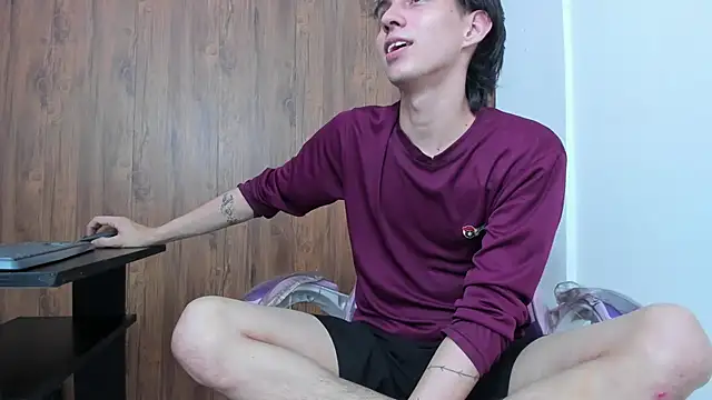 JeanRam18 online show from 10/08/25, 03:04