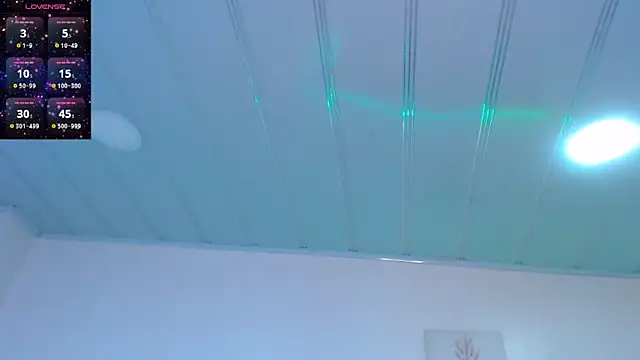 candy lux  online show from 04/16/26, 01:56