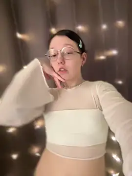 Snapshot of emigooflordXD chatting on 12/19/24, 10:02 emigooflordXD online show from 12/19/24, 10:02