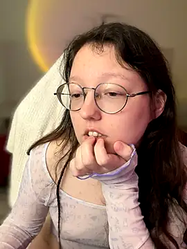 Snapshot of emigooflordXD chatting on 09/13/25, 01:11 emigooflordXD online show from 09/13/25, 01:11