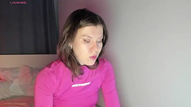 Snapshot of fifth_element chatting on 02/04/25, 10:45 fifth element online show from 02/04/25, 10:45