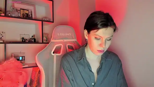 Snapshot of fifth_element chatting on 02/09/25, 11:04 fifth element online show from 02/09/25, 11:04