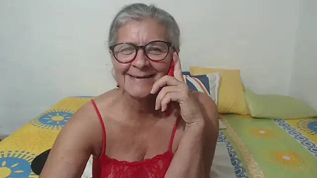 Snapshot of candy_mature_ chatting on 02/05/25, 12:31 candy mature  online show from 02/05/25, 12:31